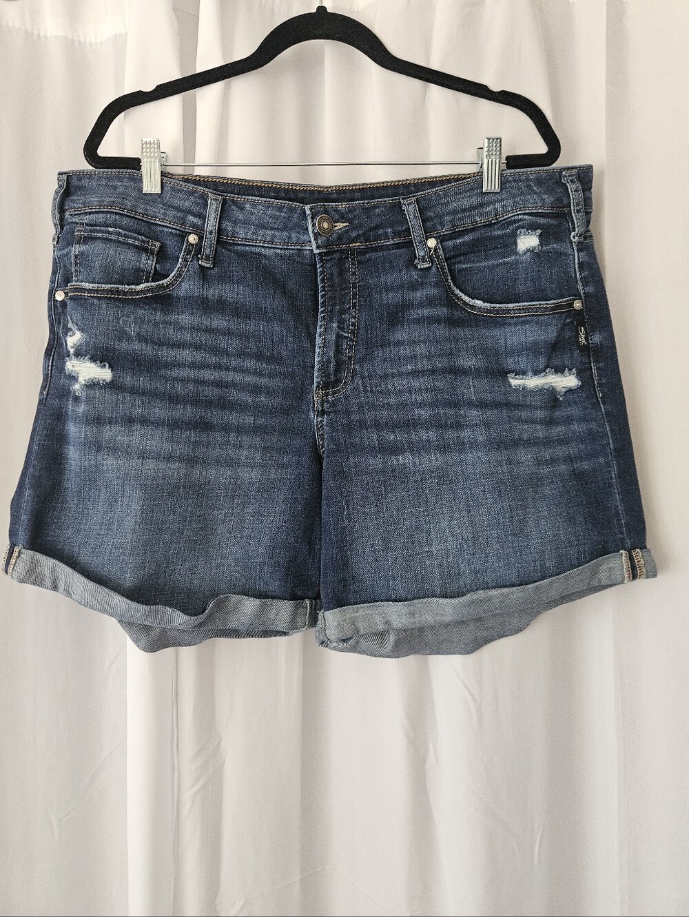 Silver Jeans Blue Distressed Denim Shorts - Size 16